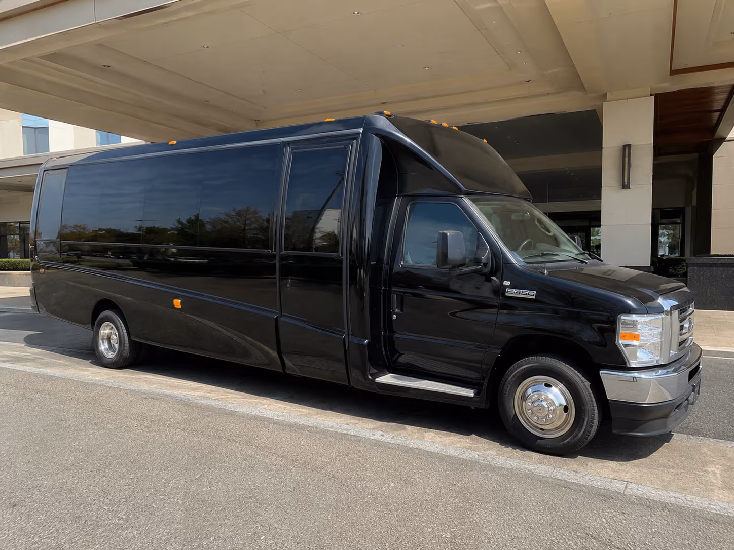 Cambridge cambridge winery tour pub crawl party bus rental party bus exterior