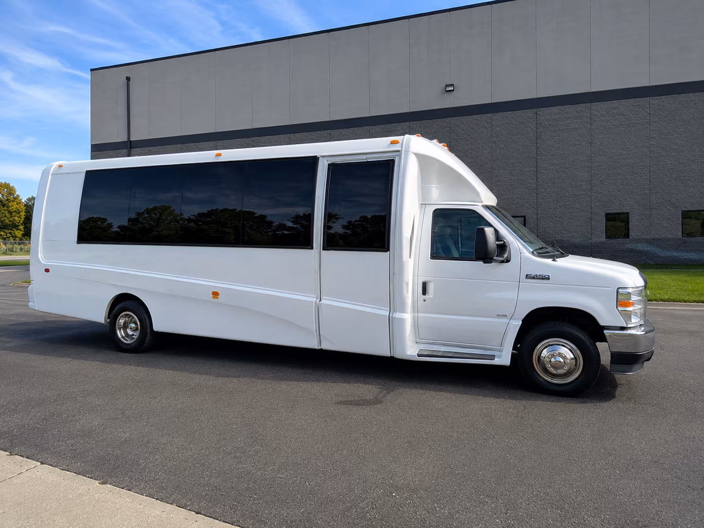 Everett Airport Shuttles & Transportation