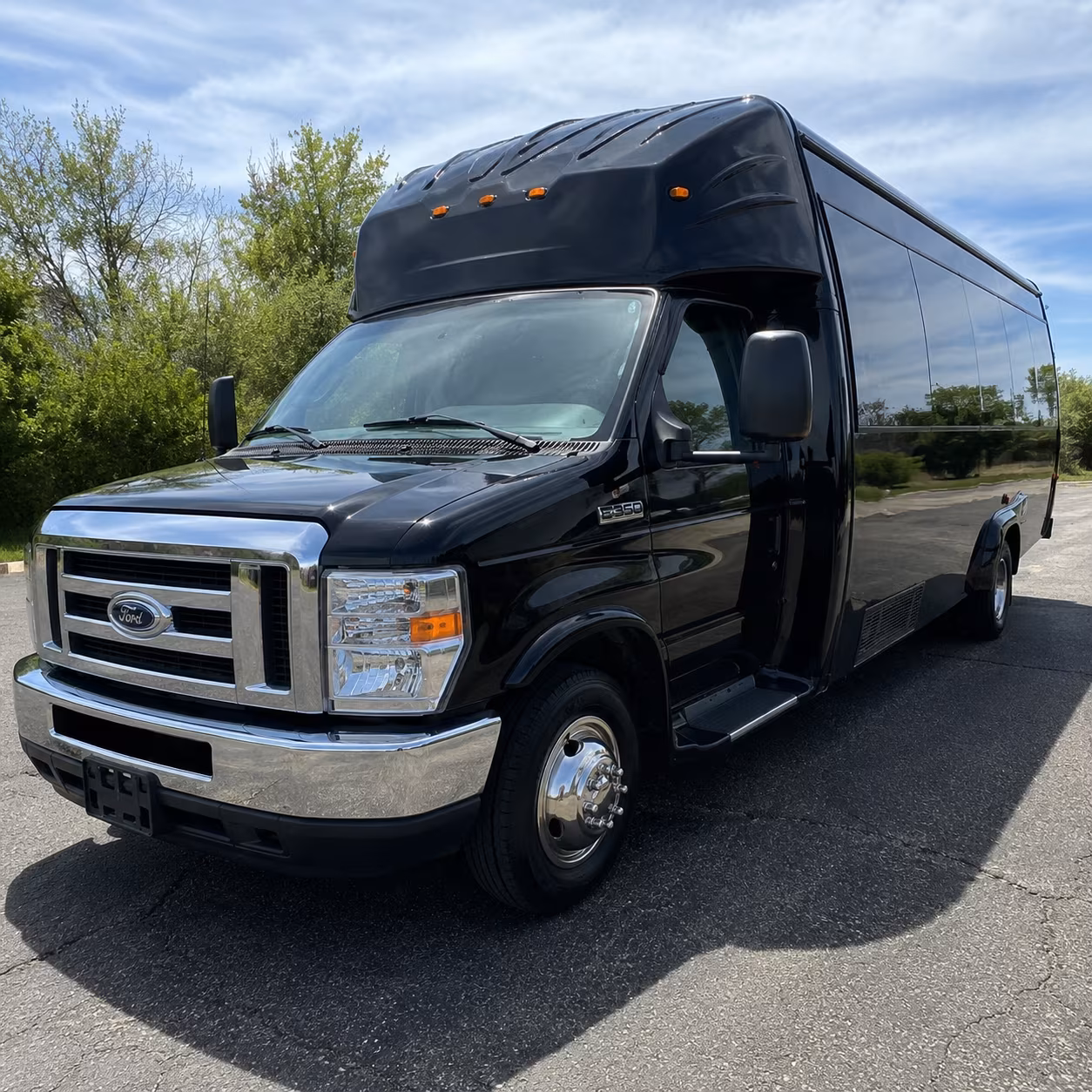 Medford Homecoming & Prom Party Bus Rentals